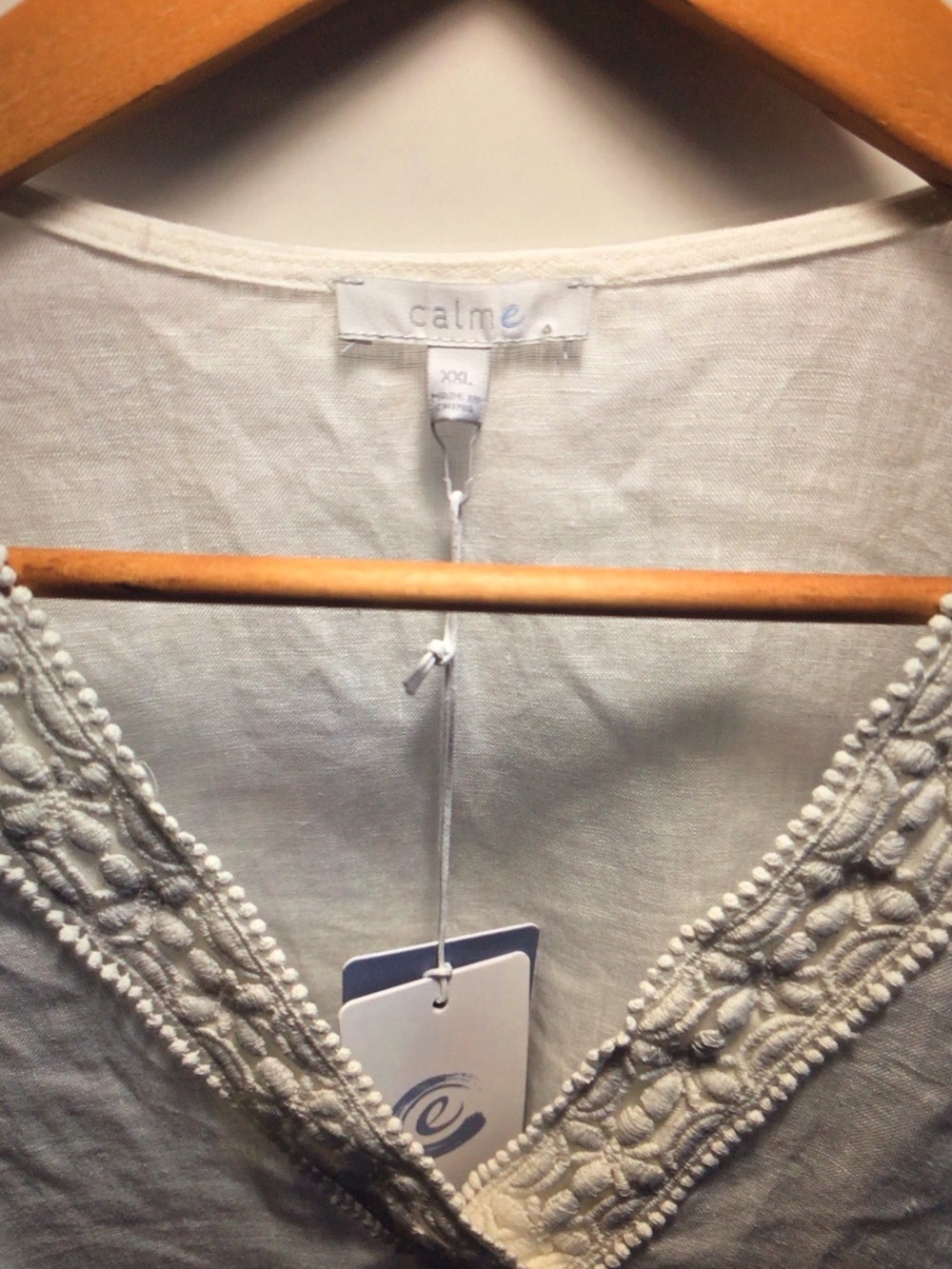 Johnny Was Cream Embroidered V-Neck Linen Tunic - Picture 14 of 15